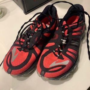 Brooks PureFlow tennis shoes
